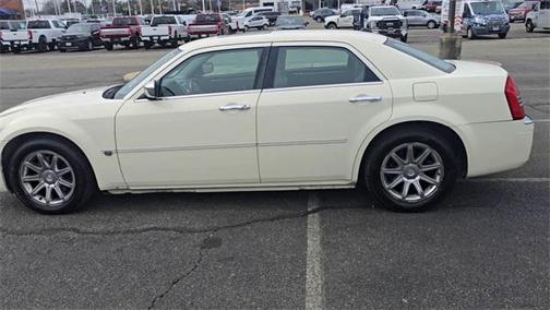 2005 Chrysler 300C Base