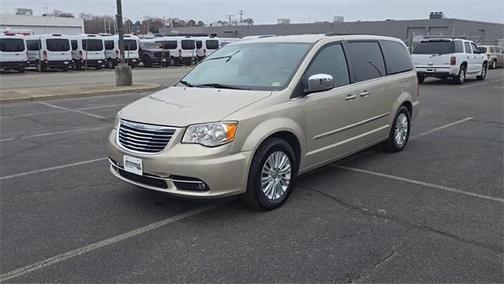 2013 Chrysler Town & Country Touring-L