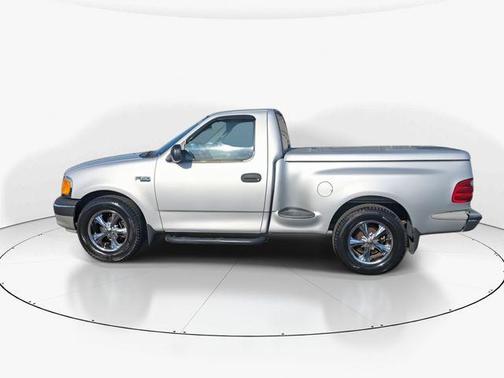 Silver Clearcoat Metallic 2004 Ford F-150 Heritage XL Flareside