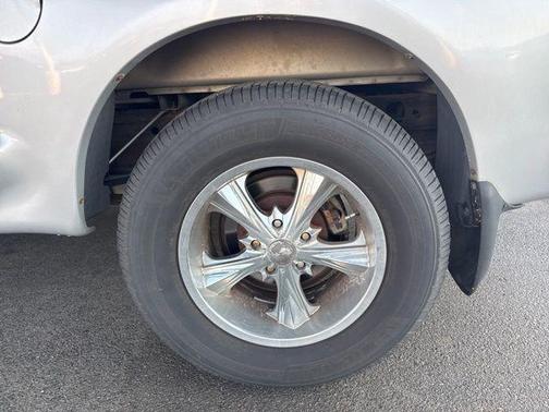 Silver Clearcoat Metallic 2004 Ford F-150 Heritage XL Flareside