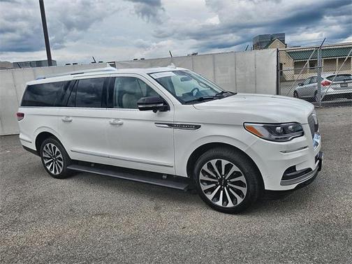 2023 Lincoln Navigator Reserve