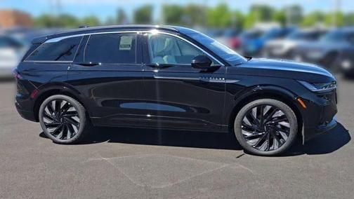 Infinite Black Metallic Clearcoat 2026 Lincoln Nautilus Black Label