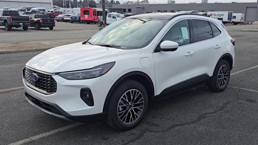 2026 Ford Escape PHEV SE