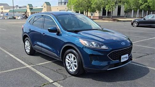 2020 Ford Escape SE