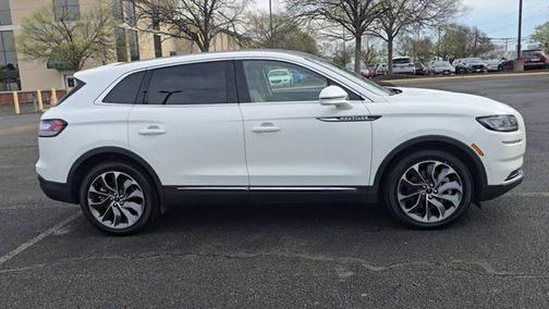 2022 Lincoln Nautilus Reserve