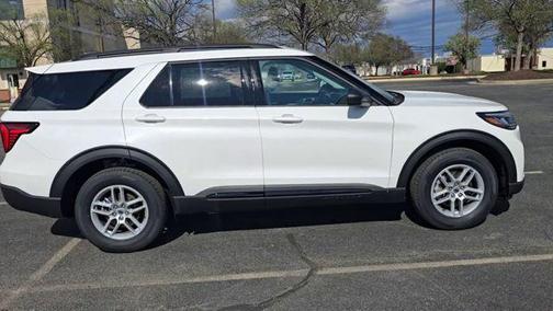 Star White Metallic Tri-Coat 2026 Ford Explorer Active