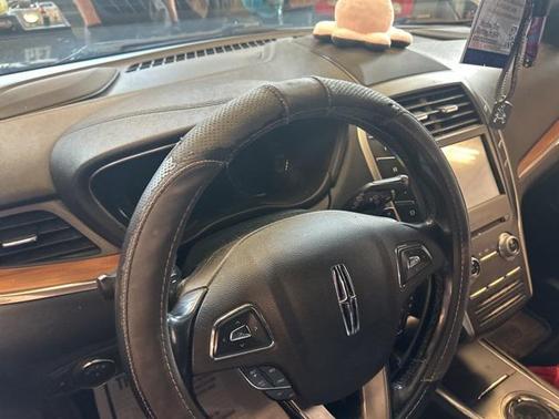 2017 Lincoln MKC Select