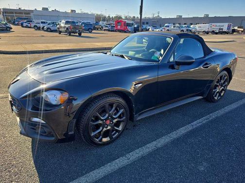 2019 FIAT 124 Spider Base