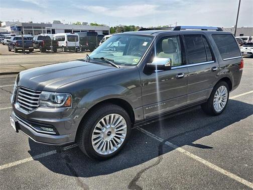 2015 Lincoln Navigator Base