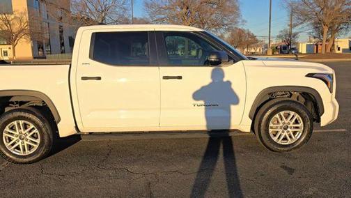 2022 Toyota Tundra SR5