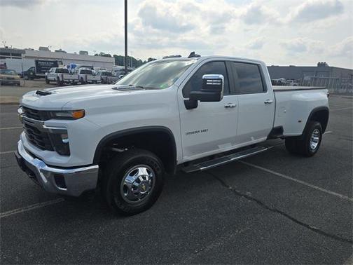 2024 Chevrolet Silverado 3500 LT