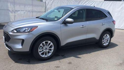 Iconic Silver Metallic 2021 Ford Escape SE
