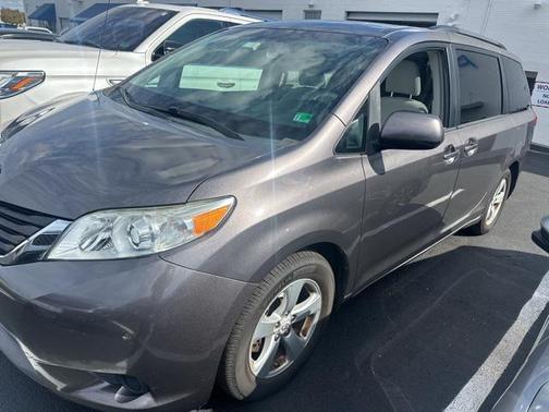 2012 Toyota Sienna LE