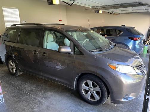 2012 Toyota Sienna LE