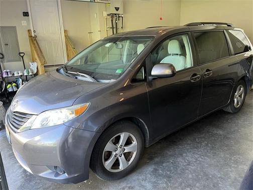 2012 Toyota Sienna LE