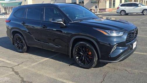 2022 Toyota Highlander Platinum