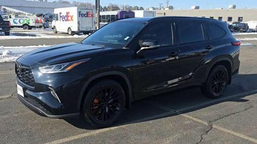 2022 Toyota Highlander Platinum