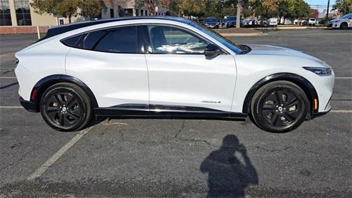 2021 Ford Mustang Mach-E California Route 1