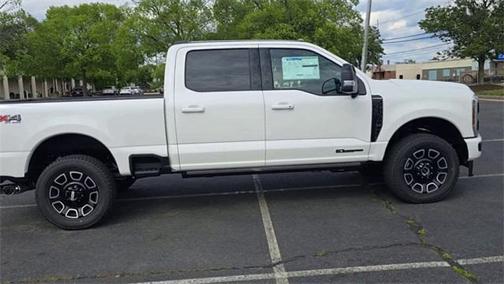 2025 Ford F-350 Platinum