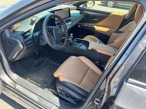 Gray 2024 Lexus ES 300h Ultra Luxury