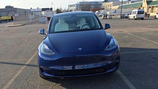 2025 Tesla Model Y Long Range Dual Motor All-Wheel Drive