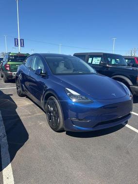2025 Tesla Model Y Long Range Dual Motor All-Wheel Drive