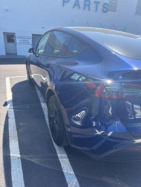 2025 Tesla Model Y Long Range Dual Motor All-Wheel Drive