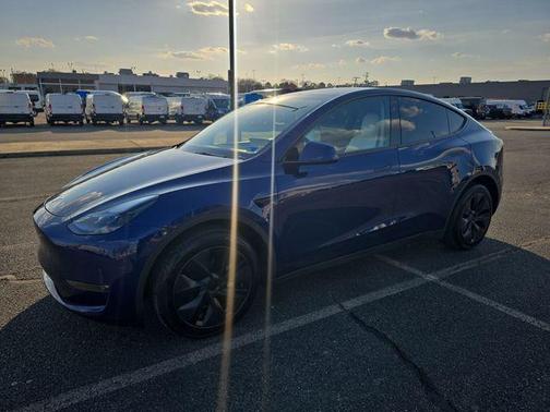 2025 Tesla Model Y Long Range Dual Motor All-Wheel Drive