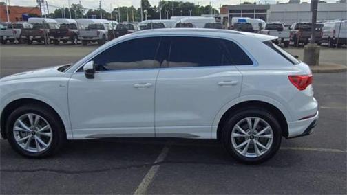 2021 Audi Q3 45 S line Premium