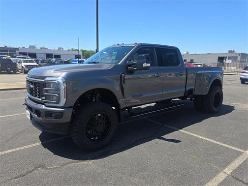 2025 Ford F-350 Lariat