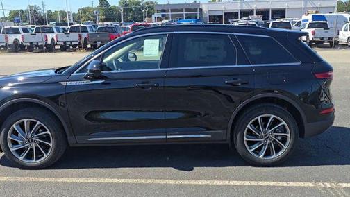 2025 Lincoln Corsair Premiere