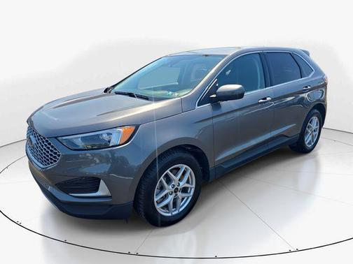 Gray Metallic 2024 Ford Edge SEL