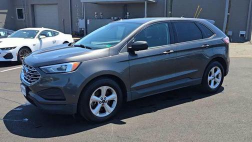Magnetic Metallic 2020 Ford Edge SE