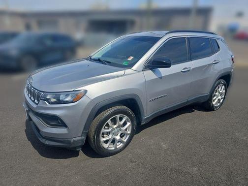 Billet Silver Metallic Clearcoat 2022 Jeep Compass Latitude Lux