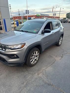 Billet Silver Metallic Clearcoat 2022 Jeep Compass Latitude Lux
