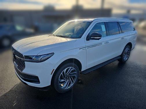 2027 Lincoln Navigator Premiere