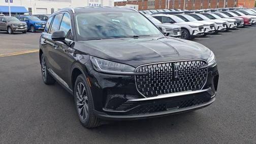 Infinite Black Metallic Clearcoat 2026 Lincoln Aviator Premiere