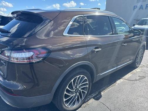 2020 Lincoln Nautilus Reserve