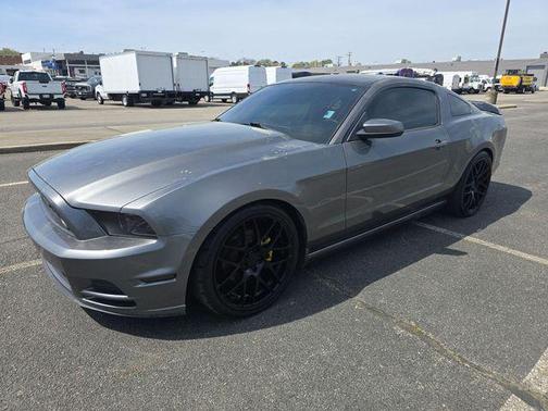 2014 Ford Mustang V6