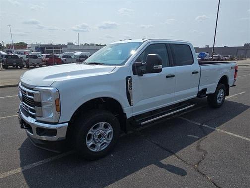 2025 Ford F-350 XLT