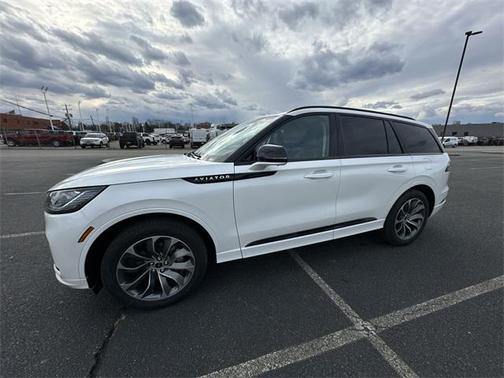 2025 Lincoln Aviator Premiere