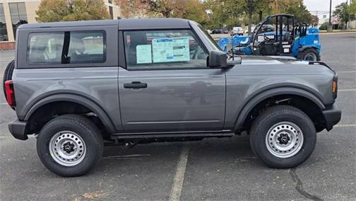 2025 Ford Bronco Base