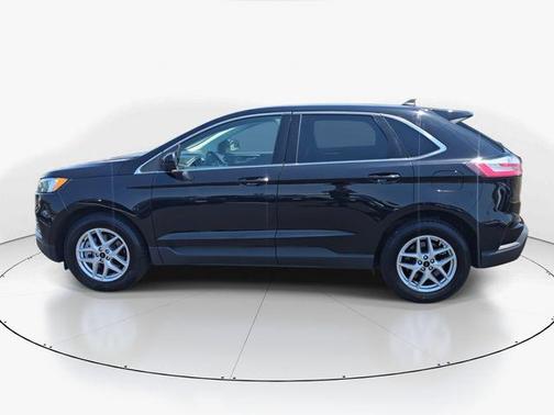 Black Metallic 2024 Ford Edge SEL