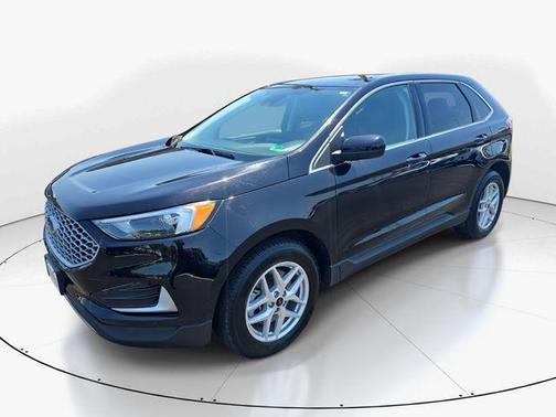 Black Metallic 2024 Ford Edge SEL