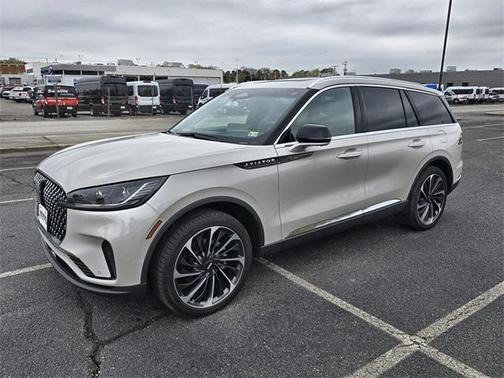 2025 Lincoln Aviator Reserve AWD