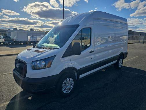 Oxford White 2026 Ford Transit-250 Base