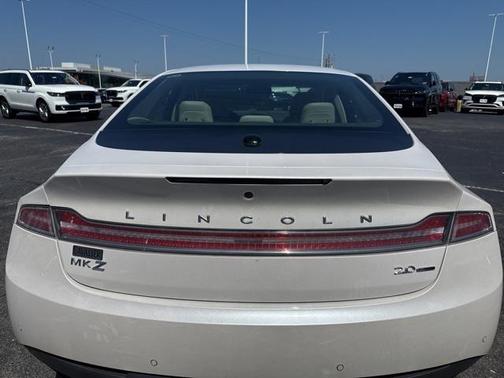 2016 Lincoln MKZ Base