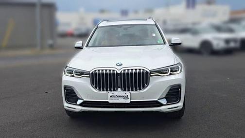 Mineral White Metallic 2022 BMW X7 xDrive40i
