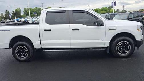 Oxford White 2022 Ford F-150 Lightning Pro