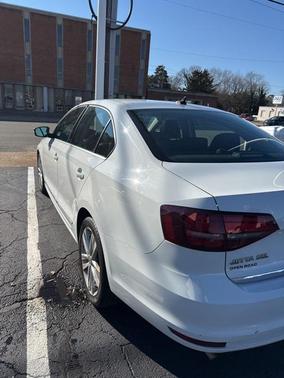 2017 Volkswagen Jetta 1.8T SEL
